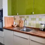 10 With Parking, 300m To The Sea Apartman *