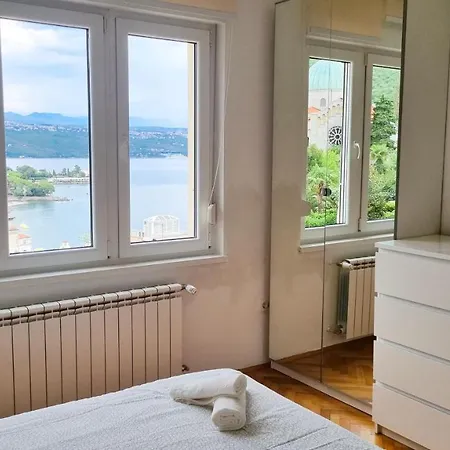 10 With Parking, 300m To The Sea Apartman Opatija