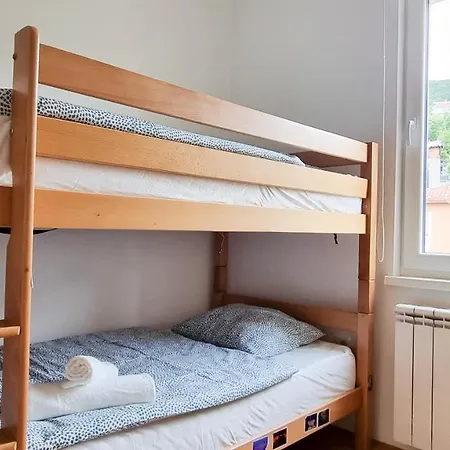 10 With Parking, 300m To The Sea Apartman
